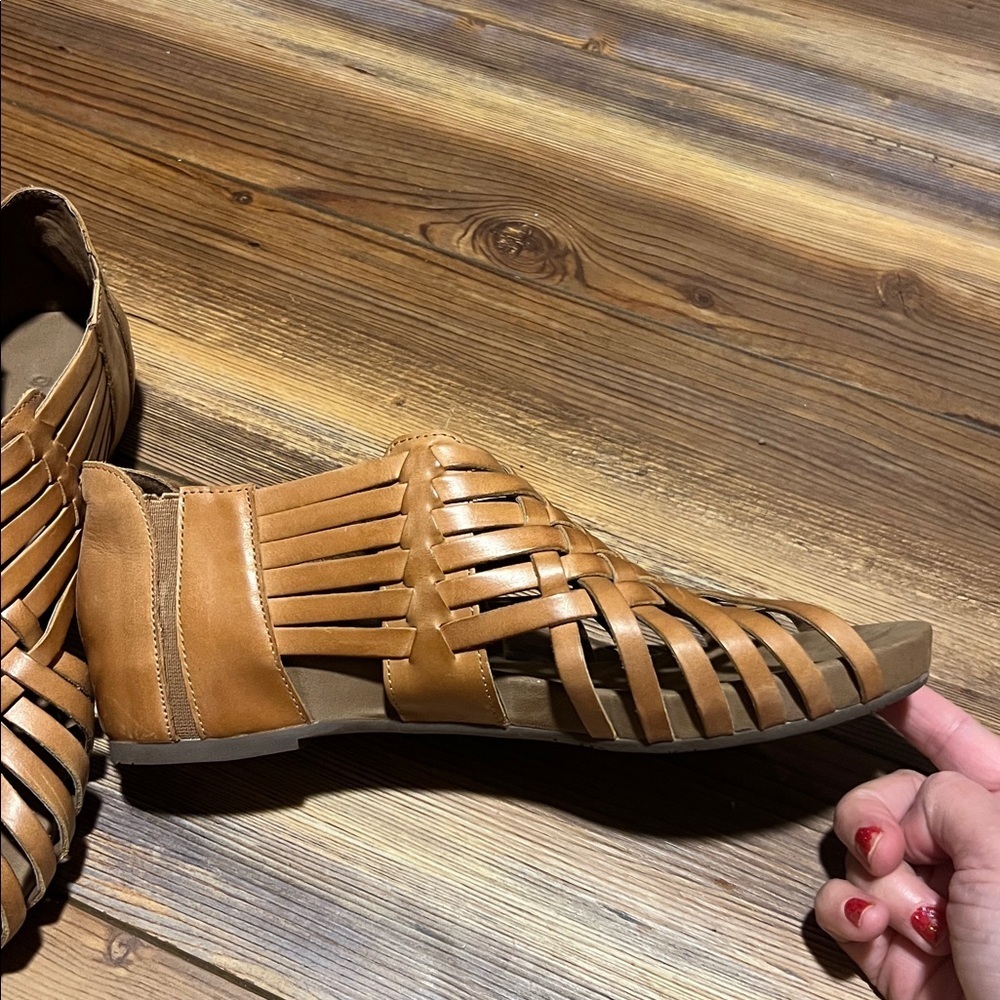 Chocolat Blu Viva Woven Leather Sandals in Camel Brown Size 8.5 - Picture 3 of 9